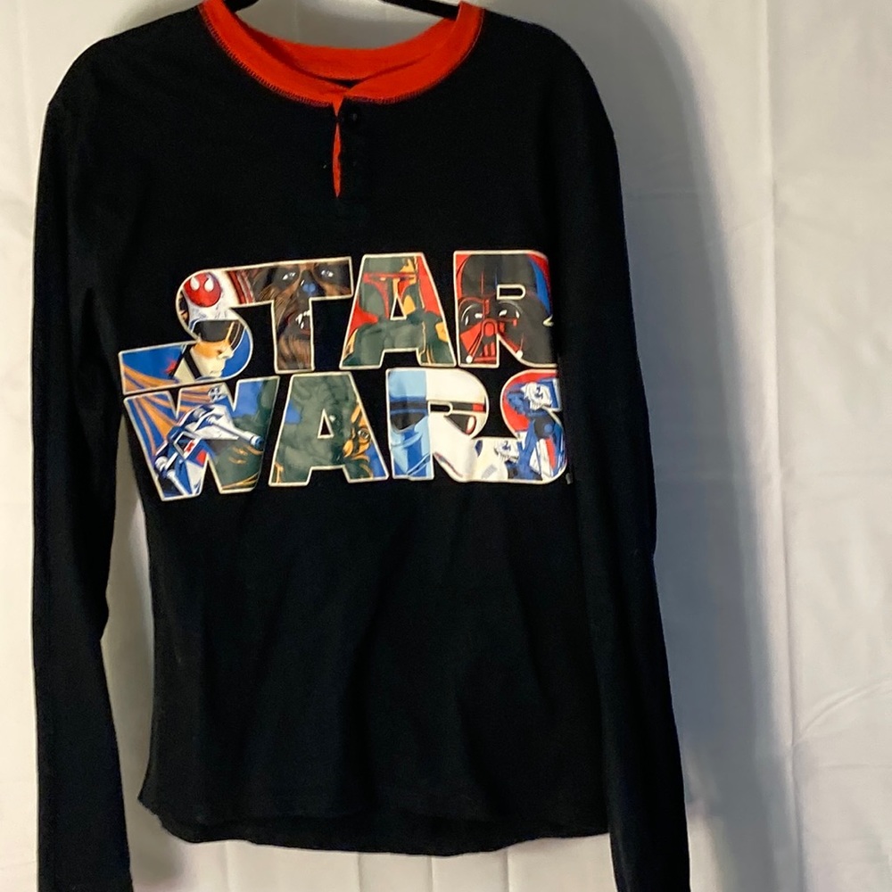 Star Wars Disney large long sleeve shirt